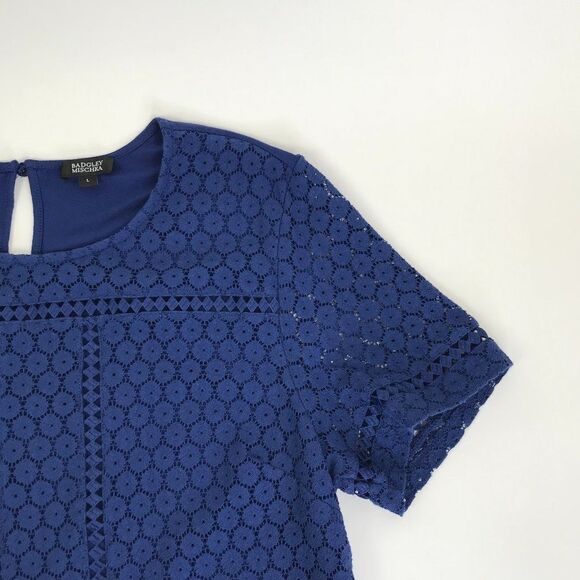 Badgley Mischka Blue Lace Overlay Top Women's Size Large Keyhole Stretch - Picture 5 of 10